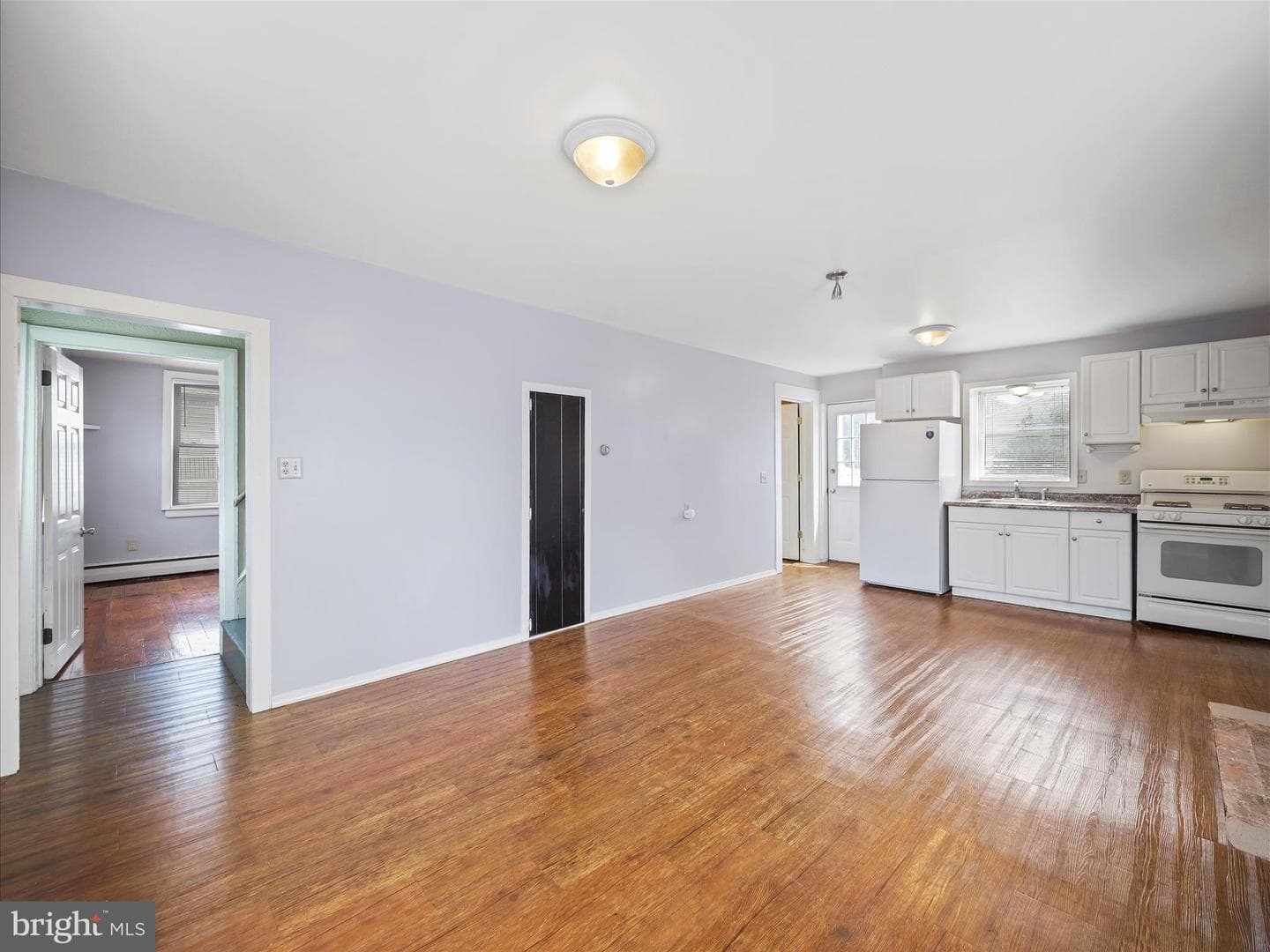 14 W Burd Street photo 6