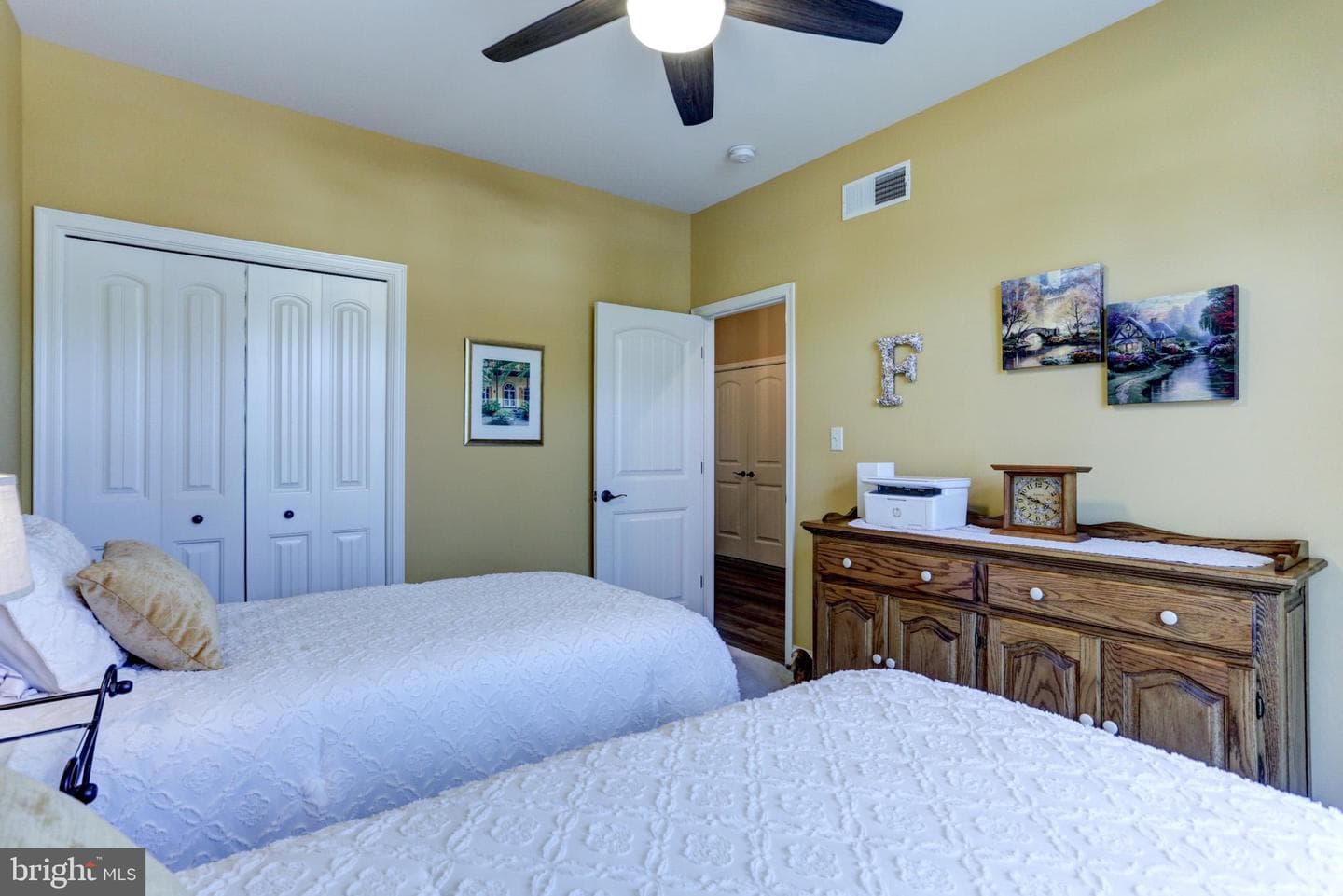 6210 Thornhill Lane photo 23