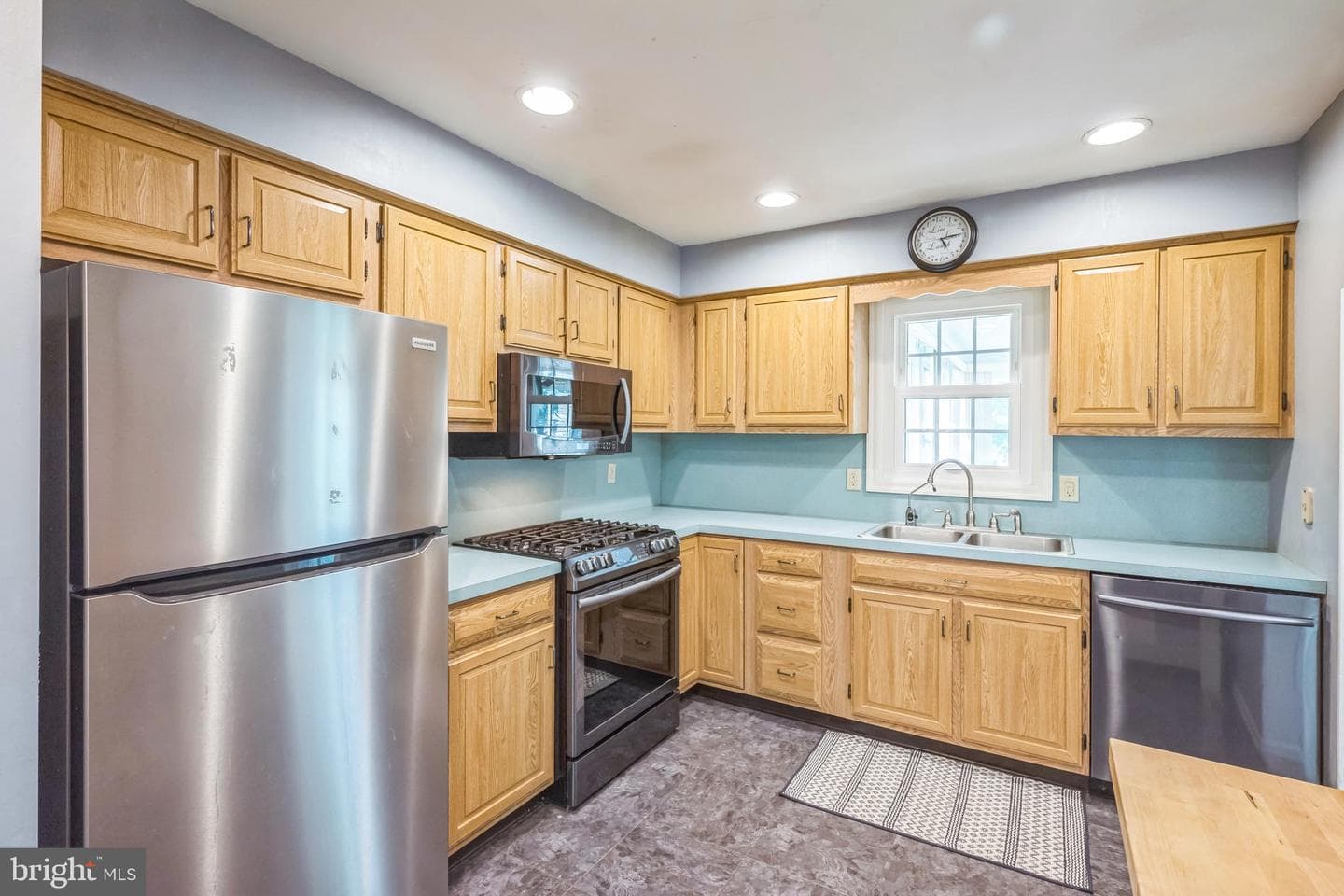 1210 Gross Drive photo 16