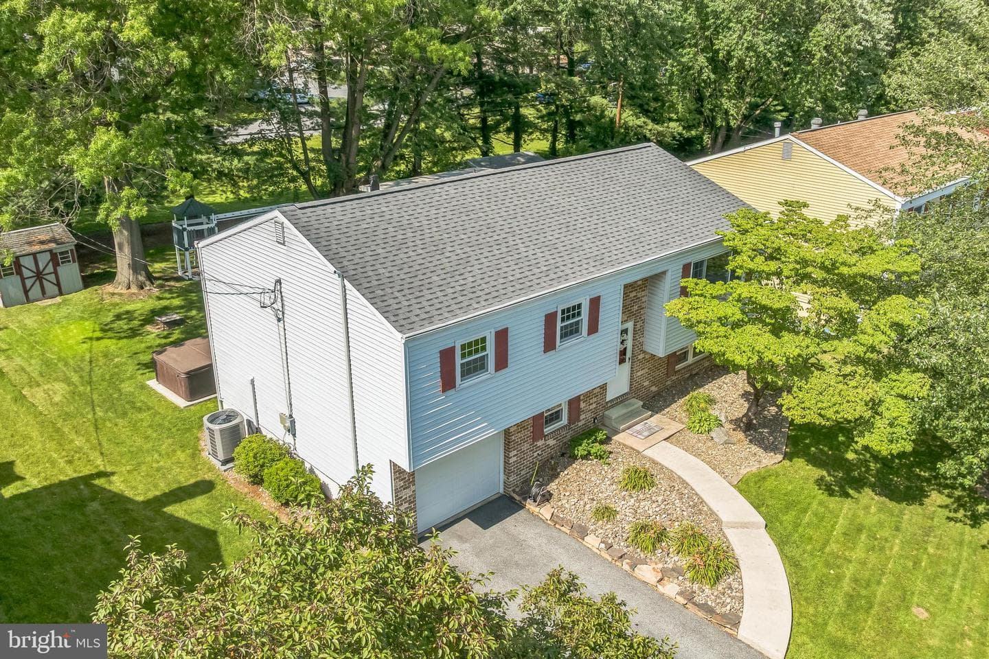 1210 Gross Drive photo 5