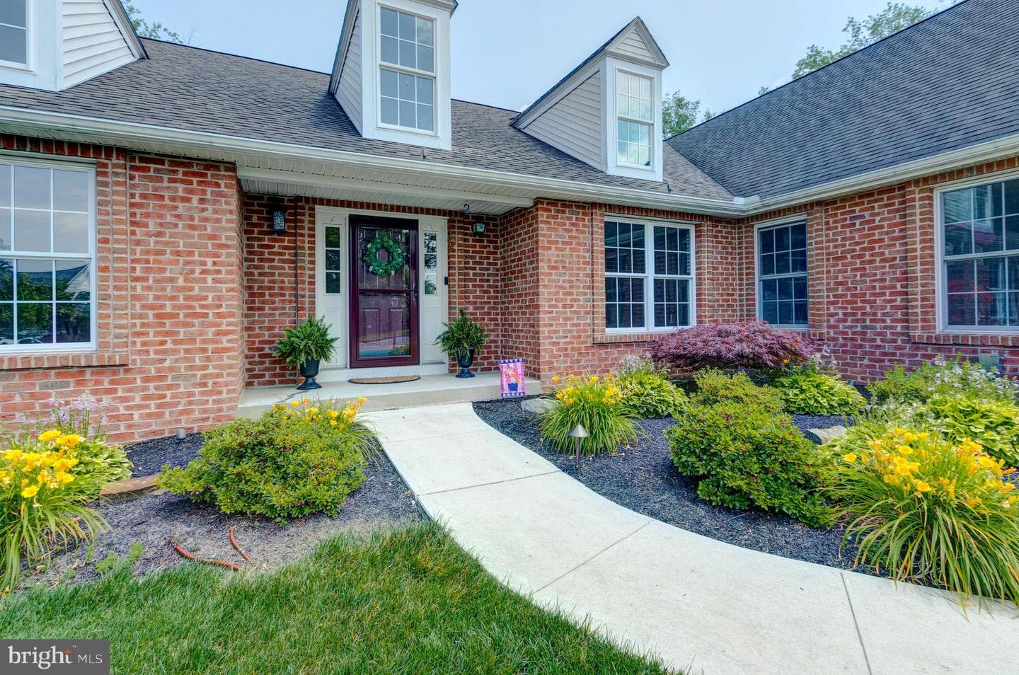 5802 Stephens Crossing photo 3