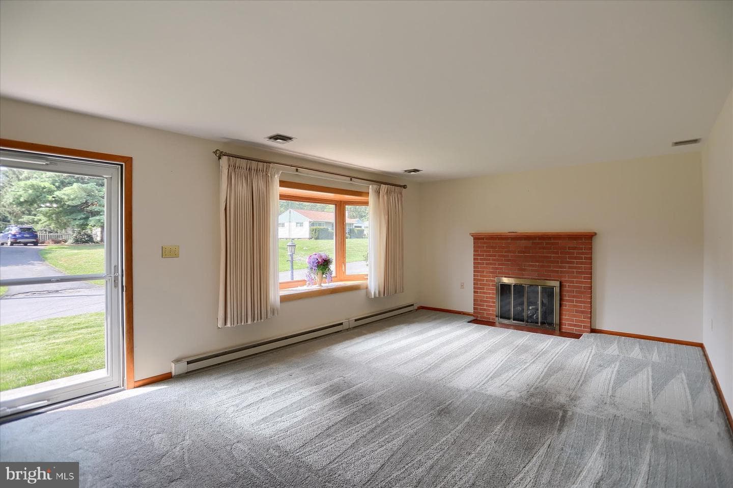 14 Poplar Drive photo 4