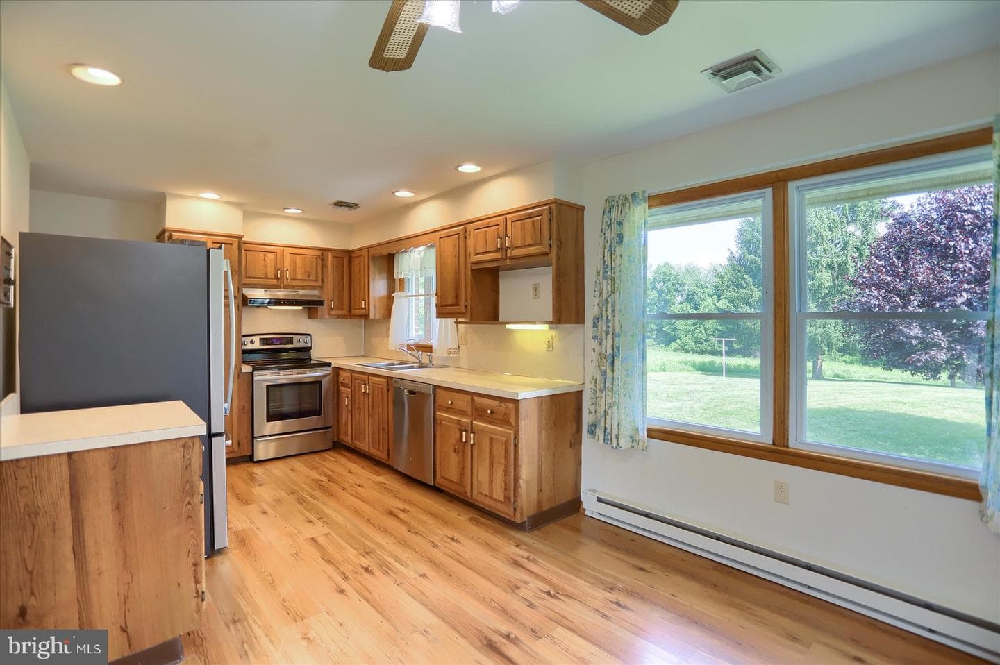 14 Poplar Drive photo 8