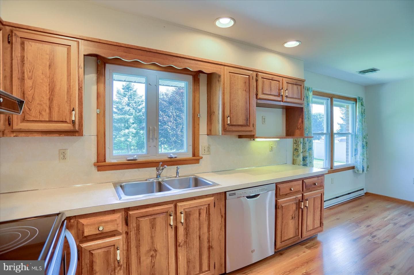 14 Poplar Drive photo 9
