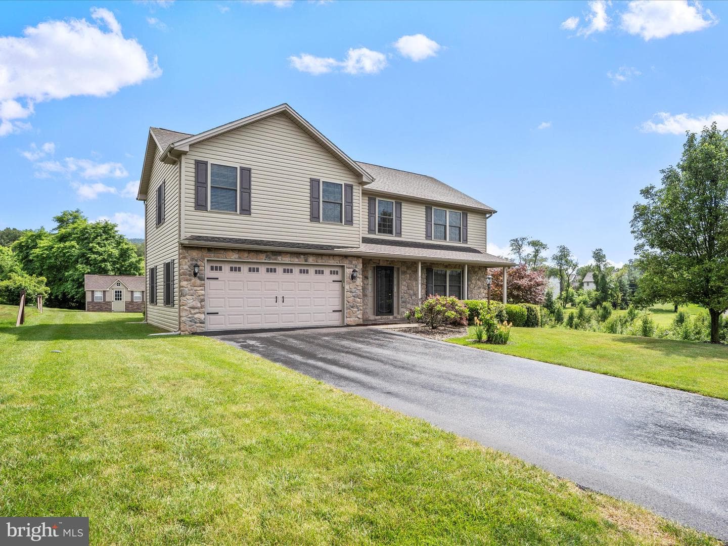 200 Westgate Drive photo 2