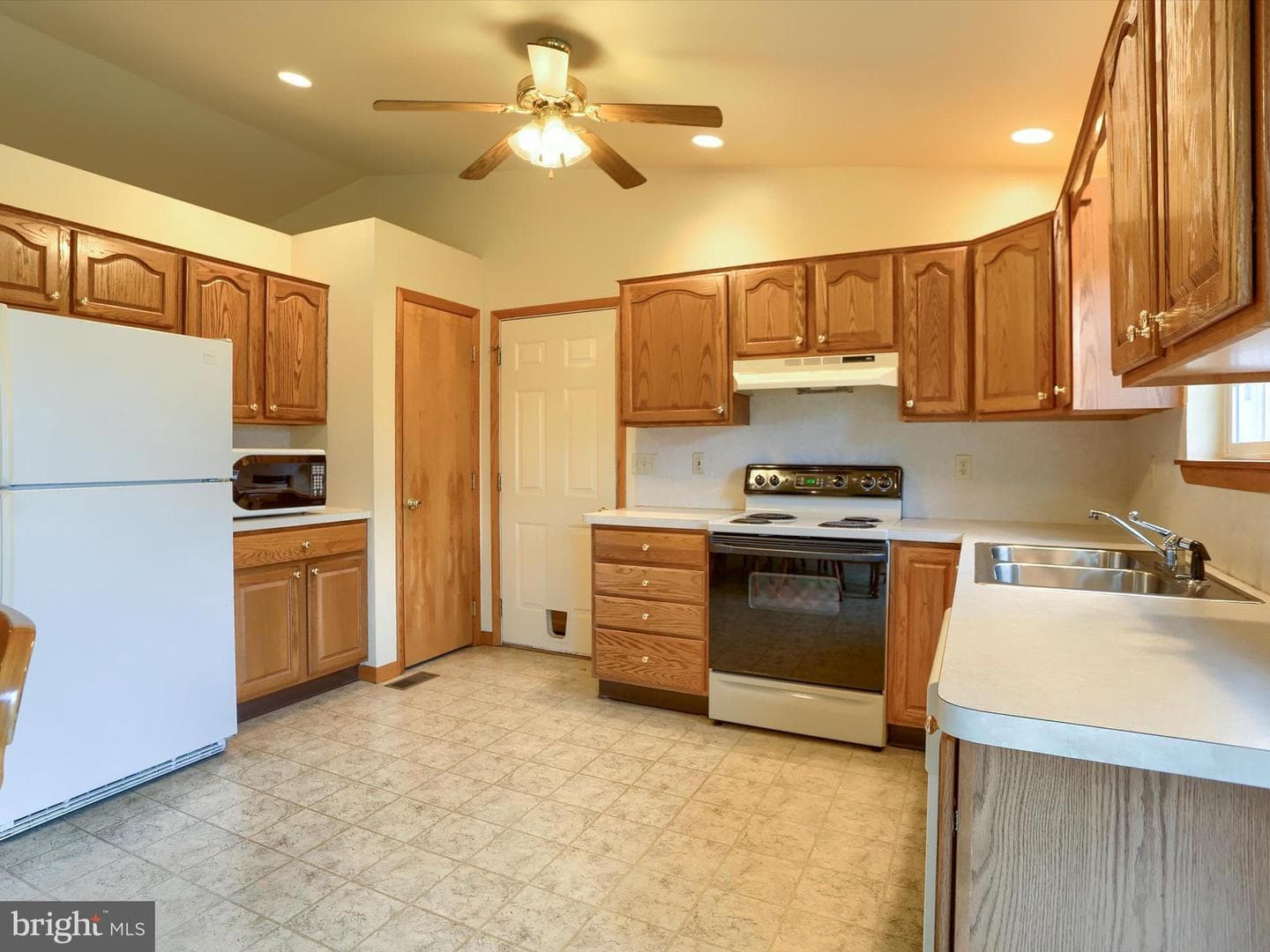 624 Diehl Road photo 56