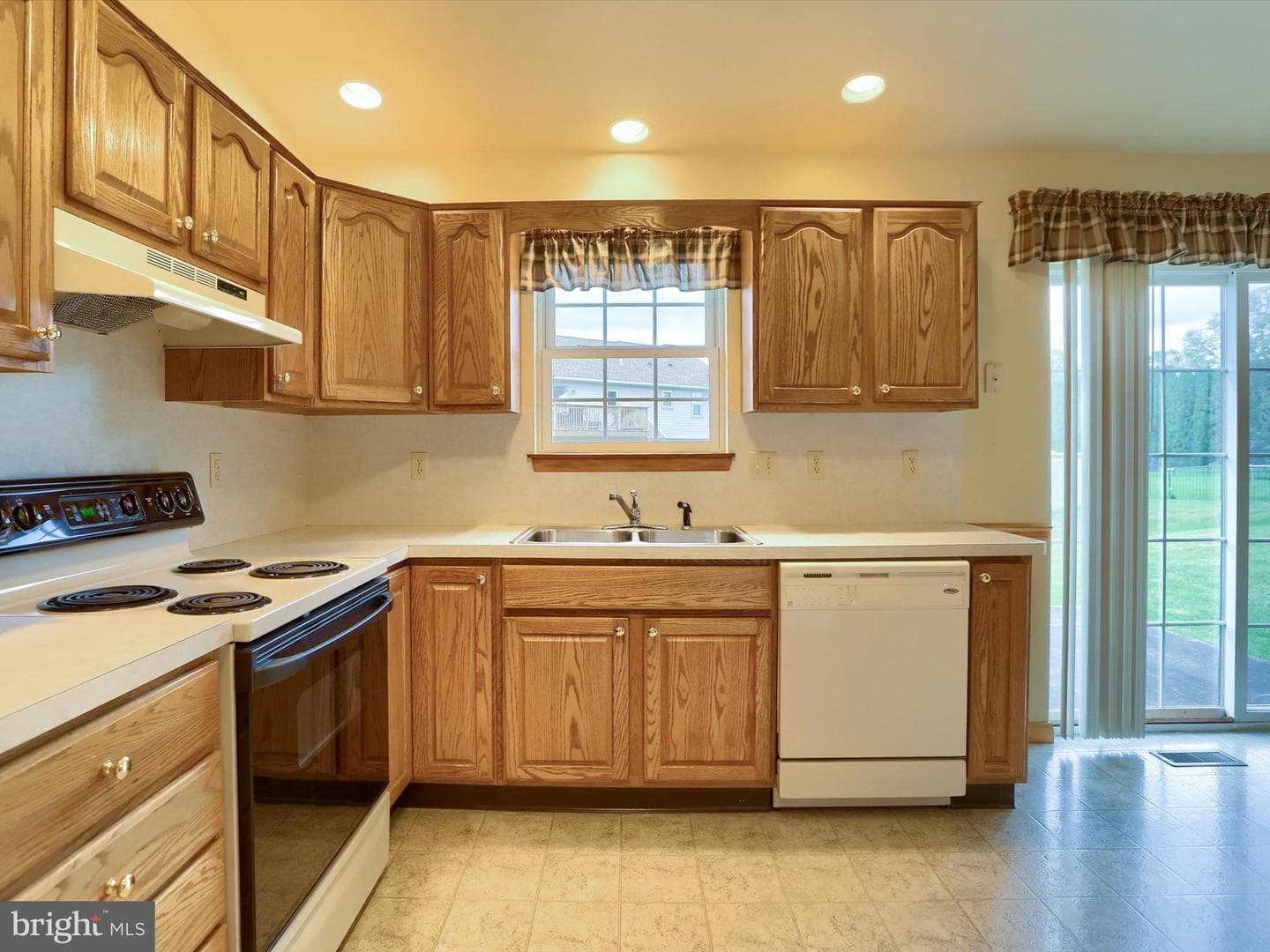 624 Diehl Road photo 58