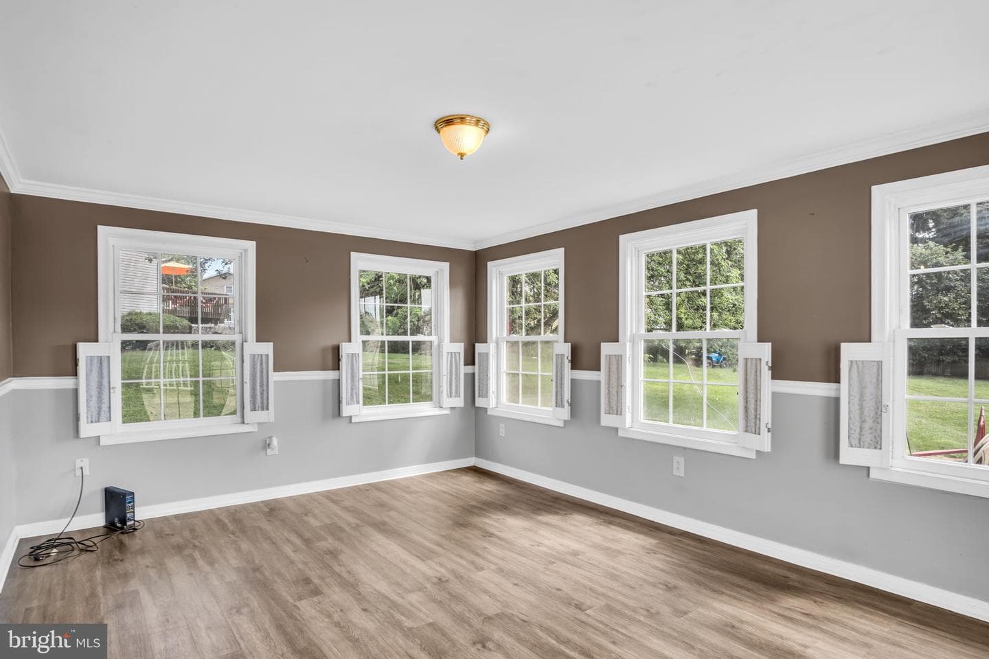 18 Douglas Court photo 13