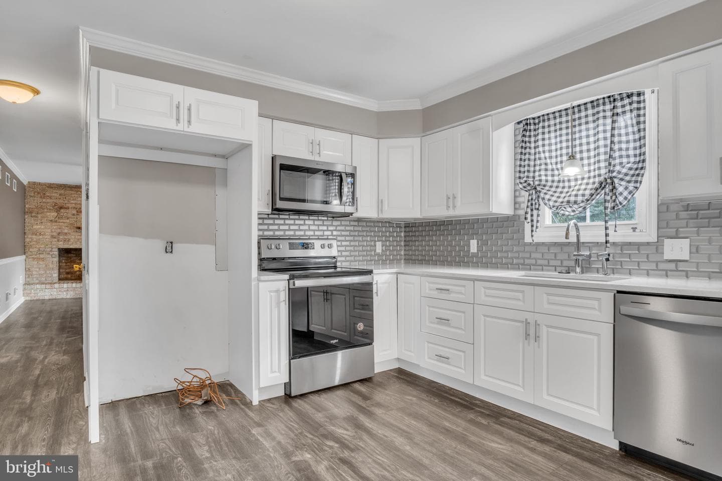 18 Douglas Court photo 14