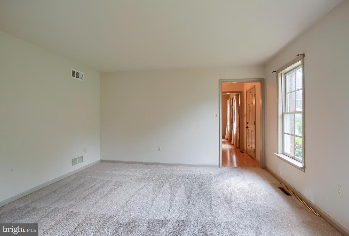 19 Paddock Lane photo 12
