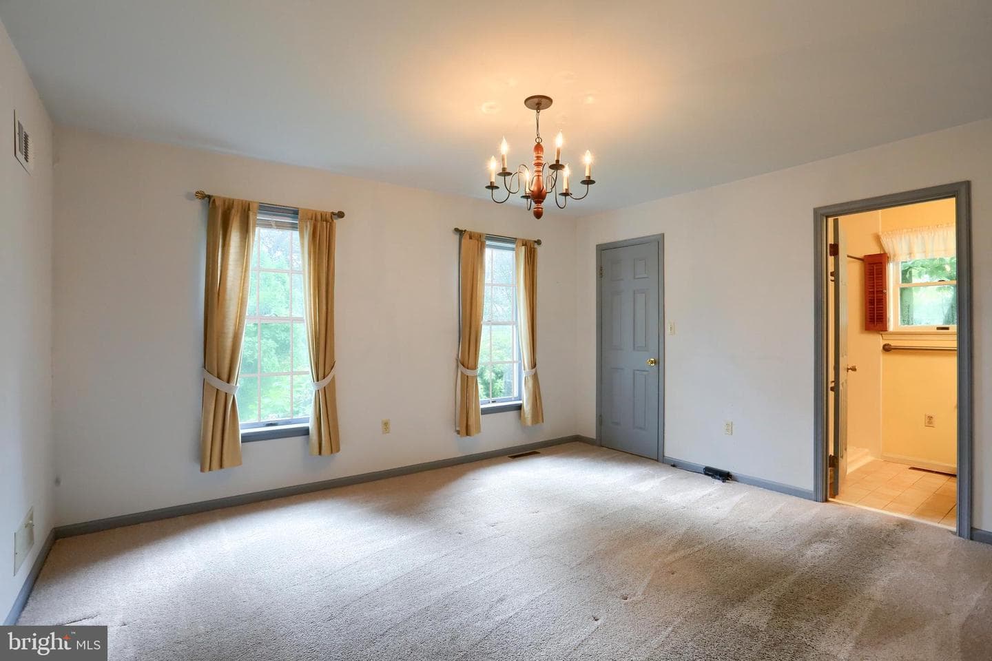 19 Paddock Lane photo 23
