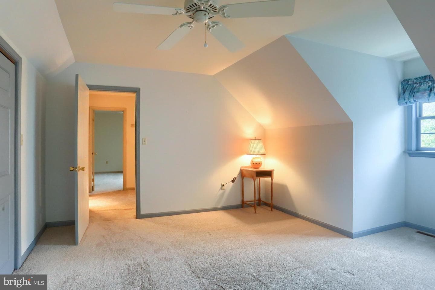 19 Paddock Lane photo 27