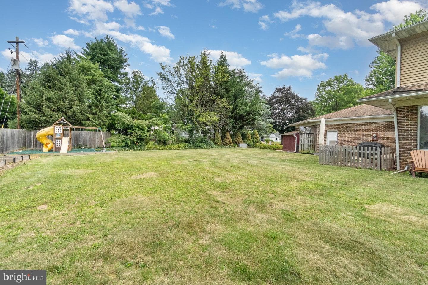 648 Belvedere Street photo 25
