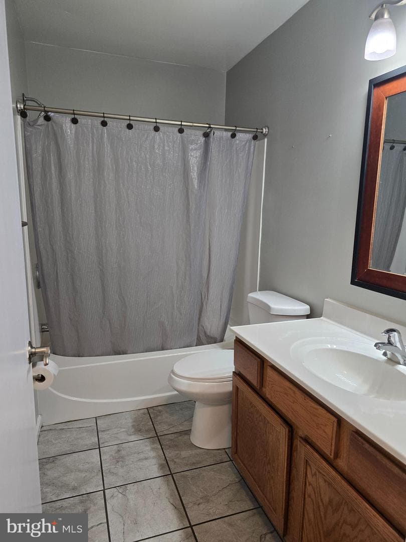 17 Jane Lane photo 13