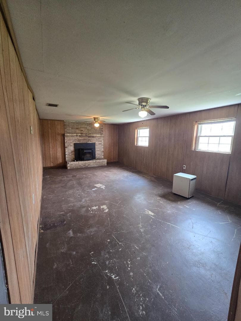 17 Jane Lane photo 20