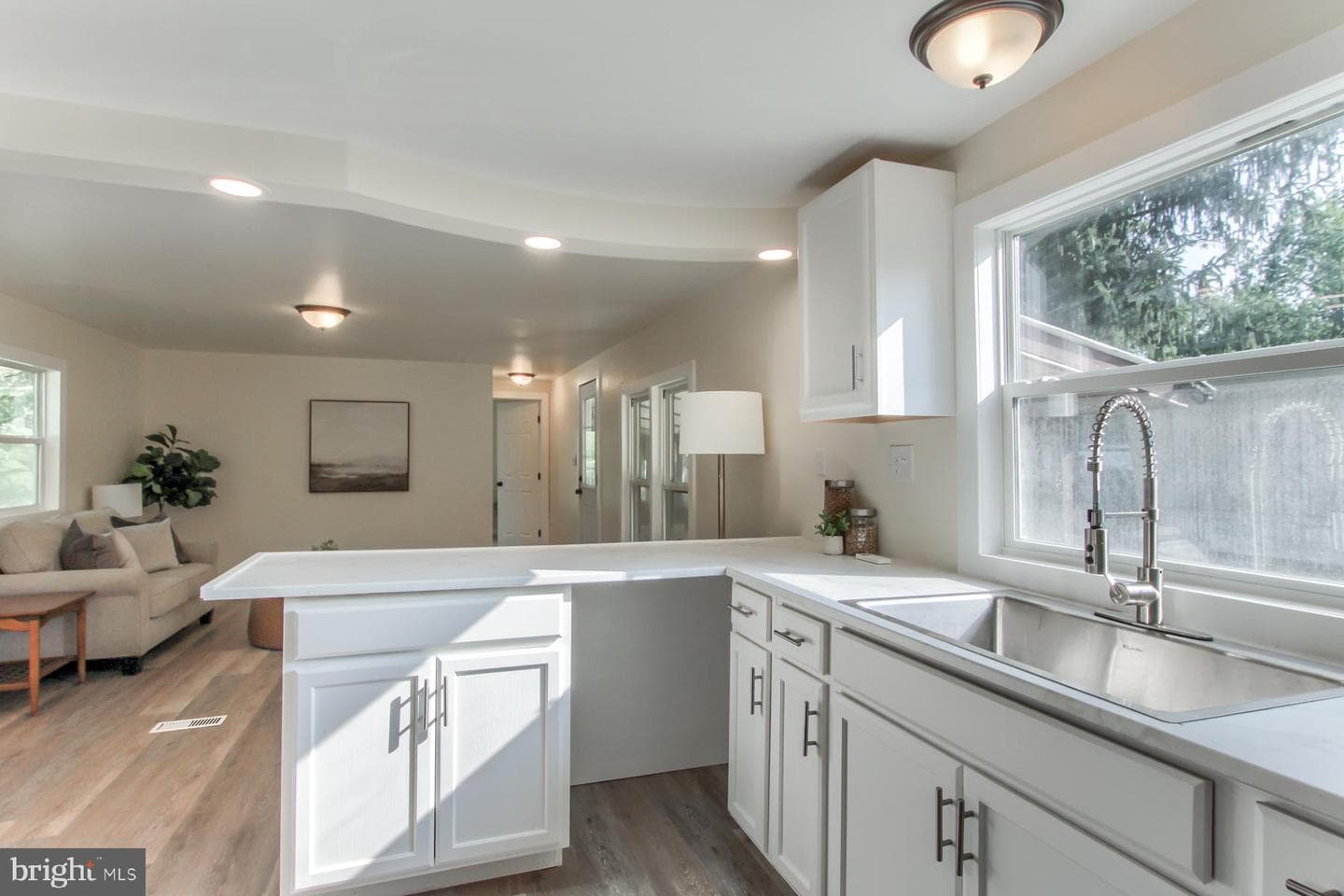 37 Creekside Lane photo 14