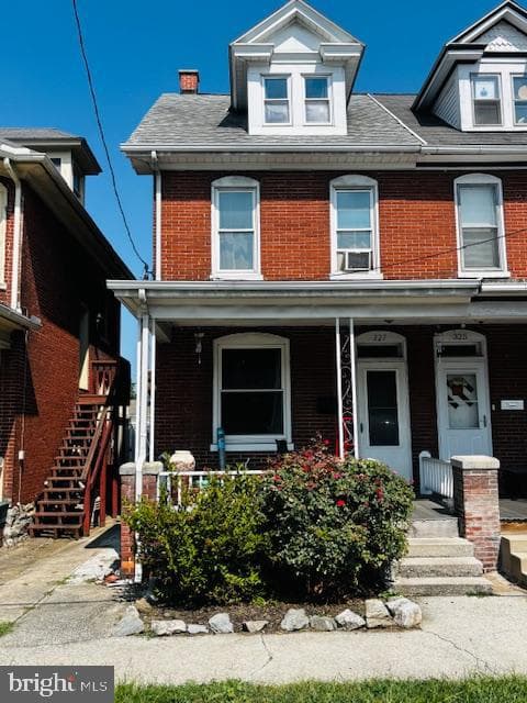 327 Herman Avenue photo 2