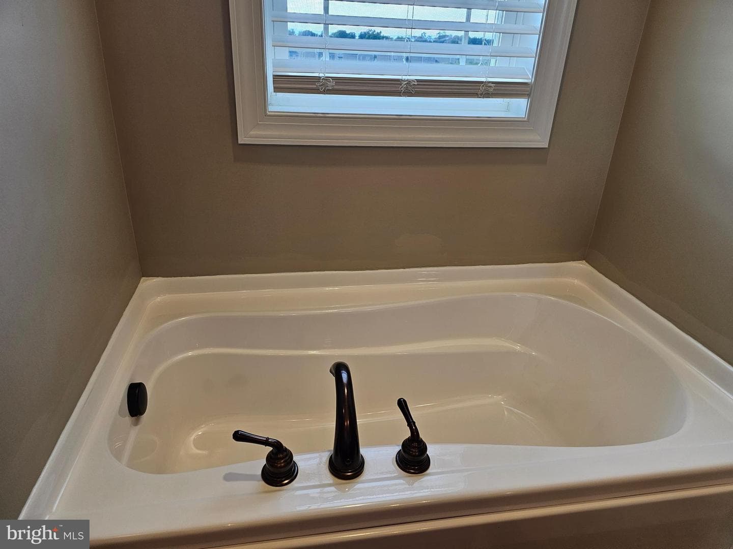 808 Southwood Drive photo 36