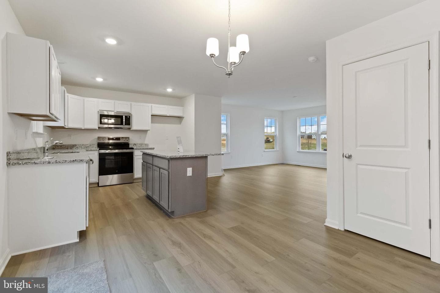 51 Bennington Way photo 10