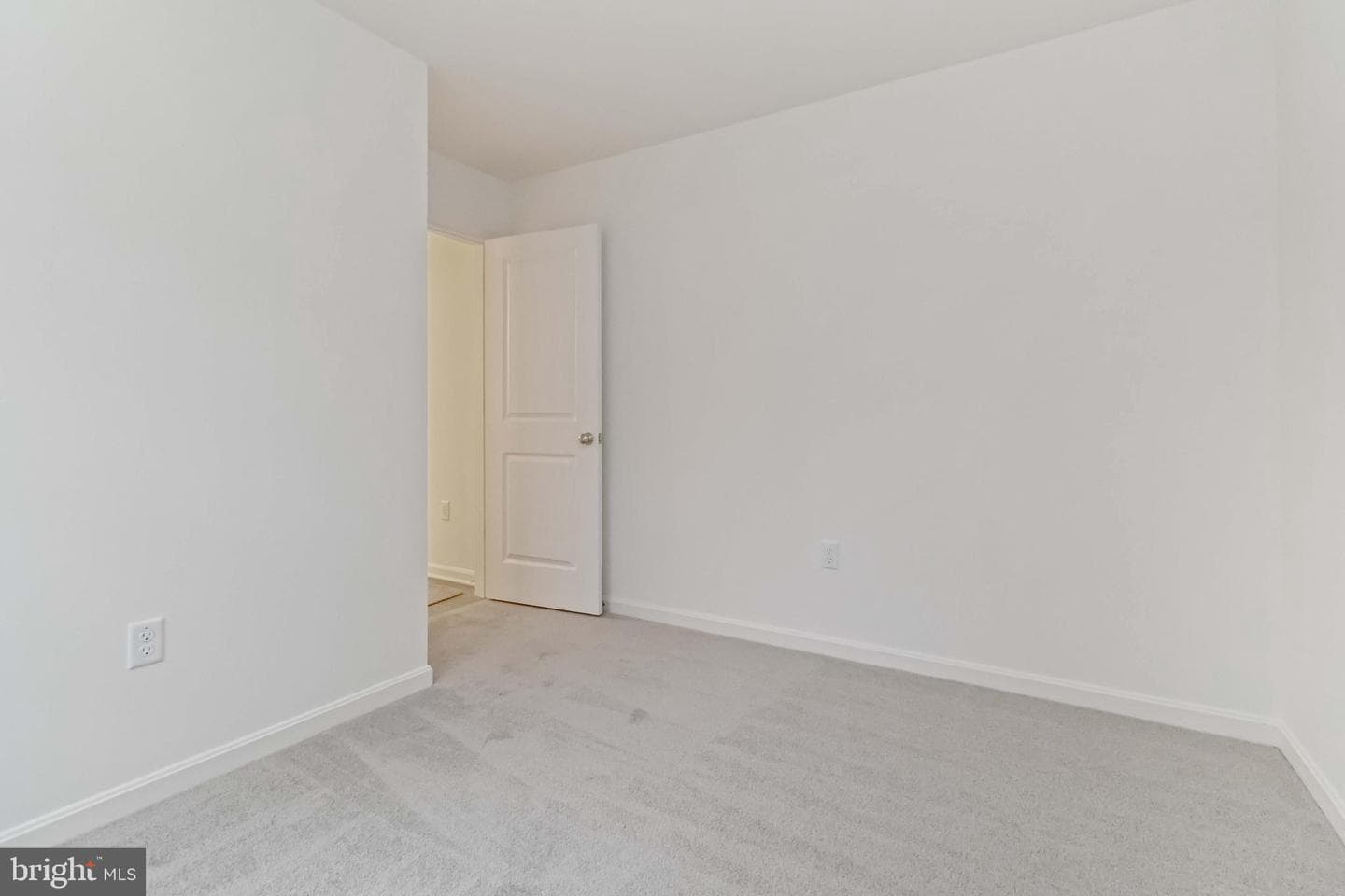 51 Bennington Way photo 14