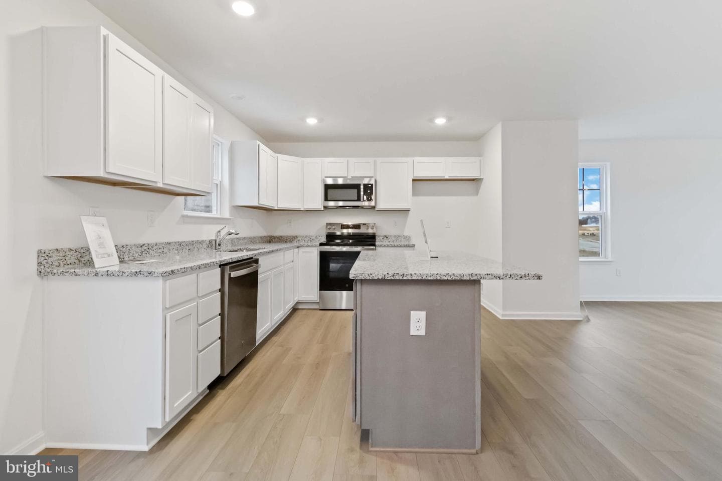 51 Bennington Way photo 9