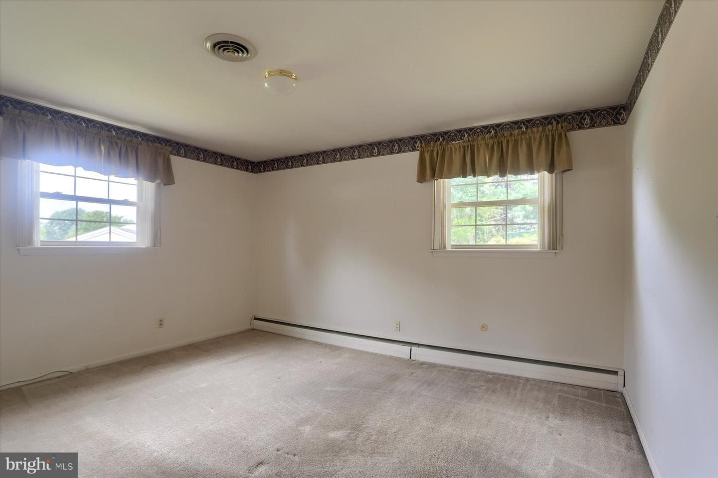 901 W Foxcroft Drive photo 10