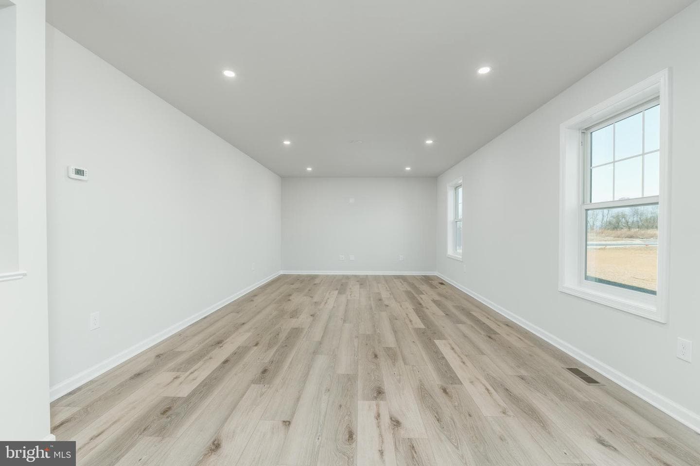 803 Greenwich Lane photo 17