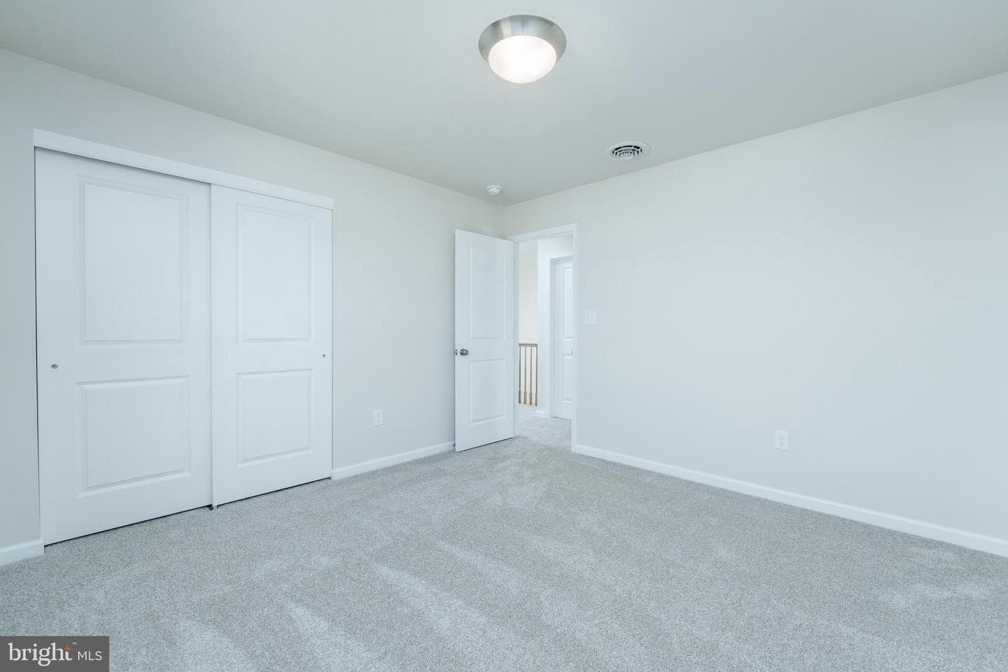 803 Greenwich Lane photo 33