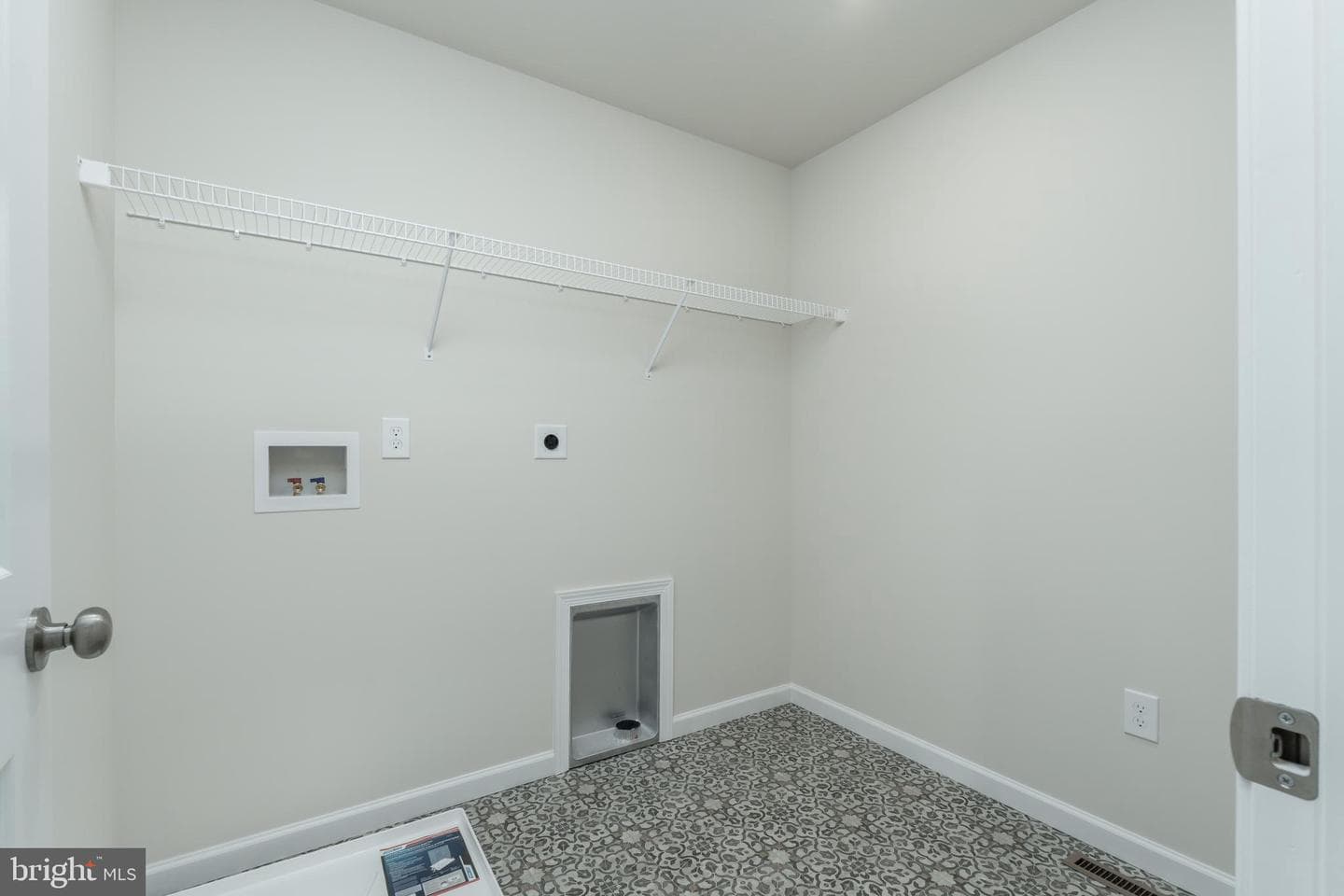 803 Greenwich Lane photo 34