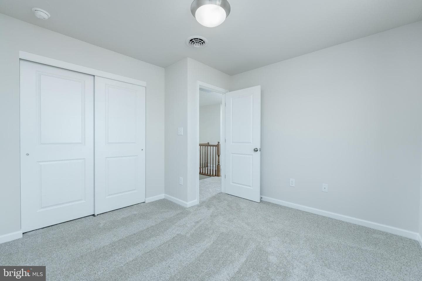 803 Greenwich Lane photo 38
