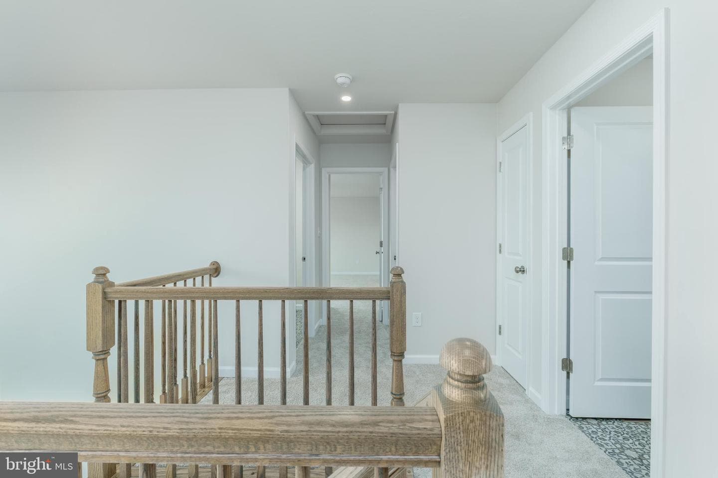 803 Greenwich Lane photo 43