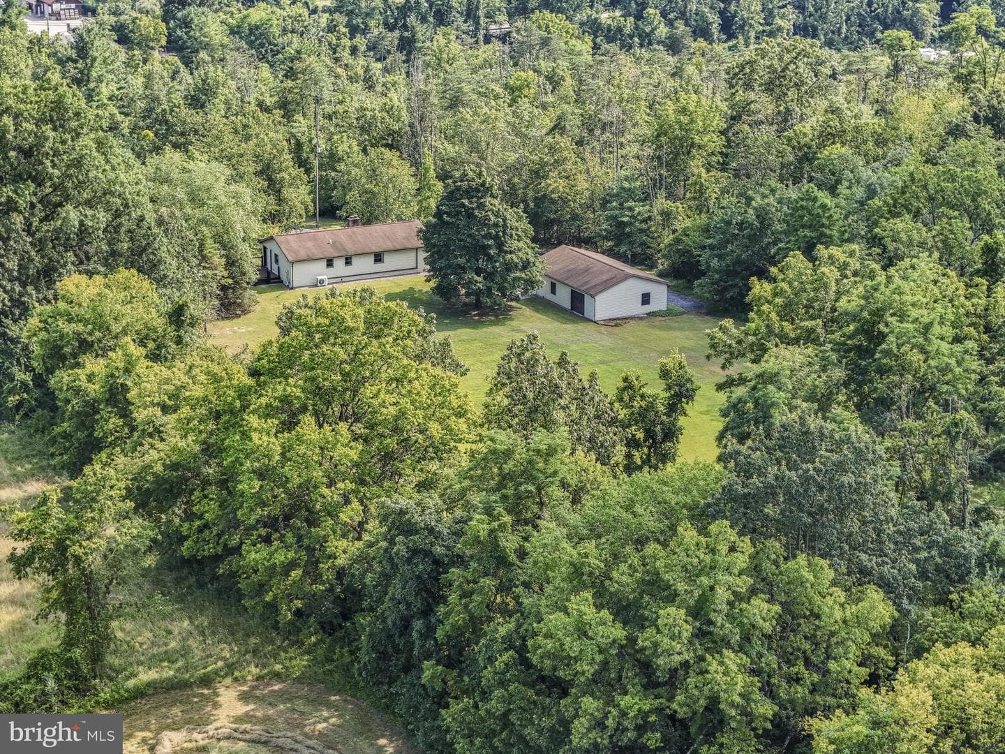 7366 Wertzville Road photo 21