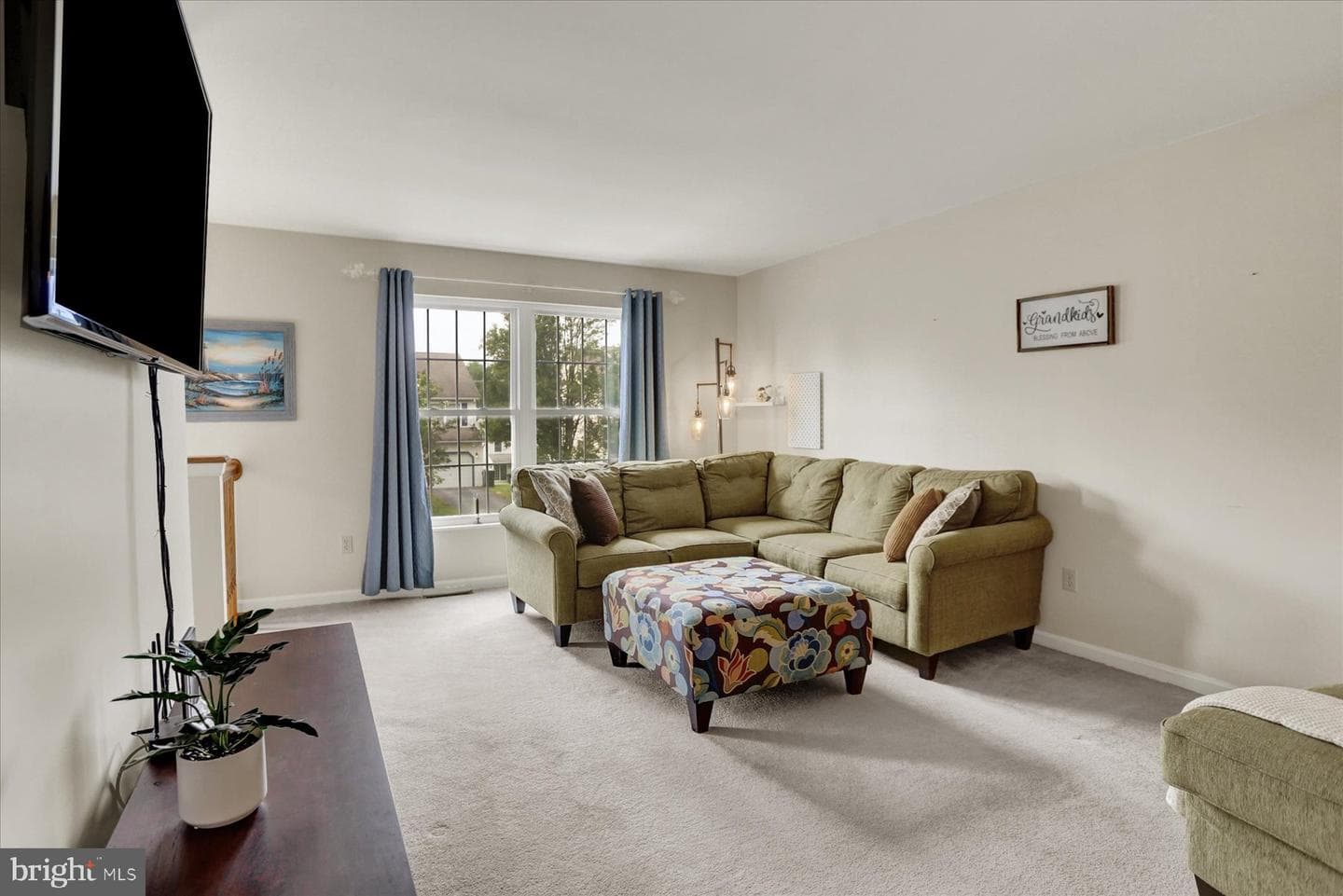 3 Keefer Way photo 4