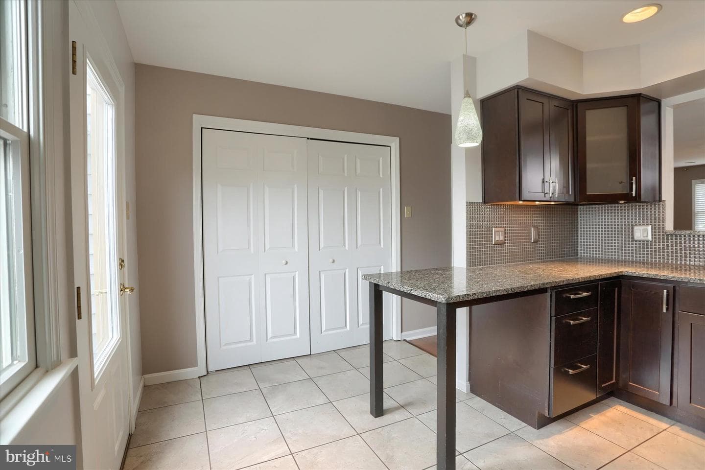 5615 Moreland Court photo 17