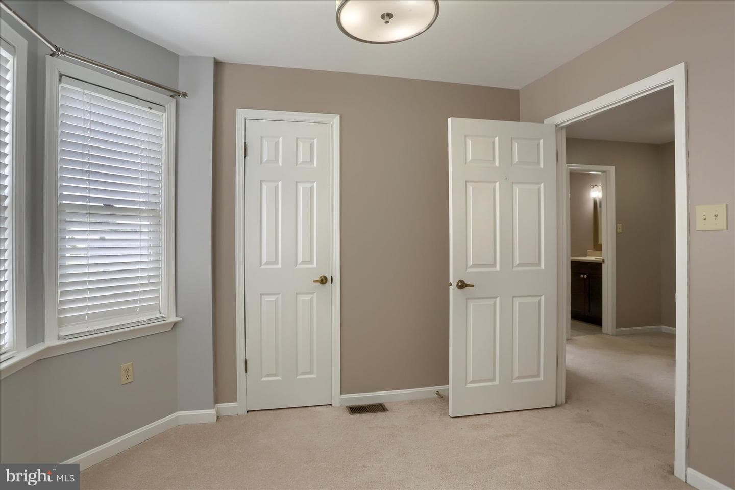 5615 Moreland Court photo 24
