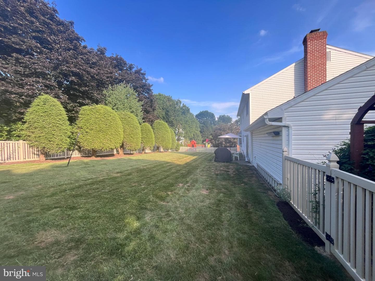 402 Cherokee Drive photo 5