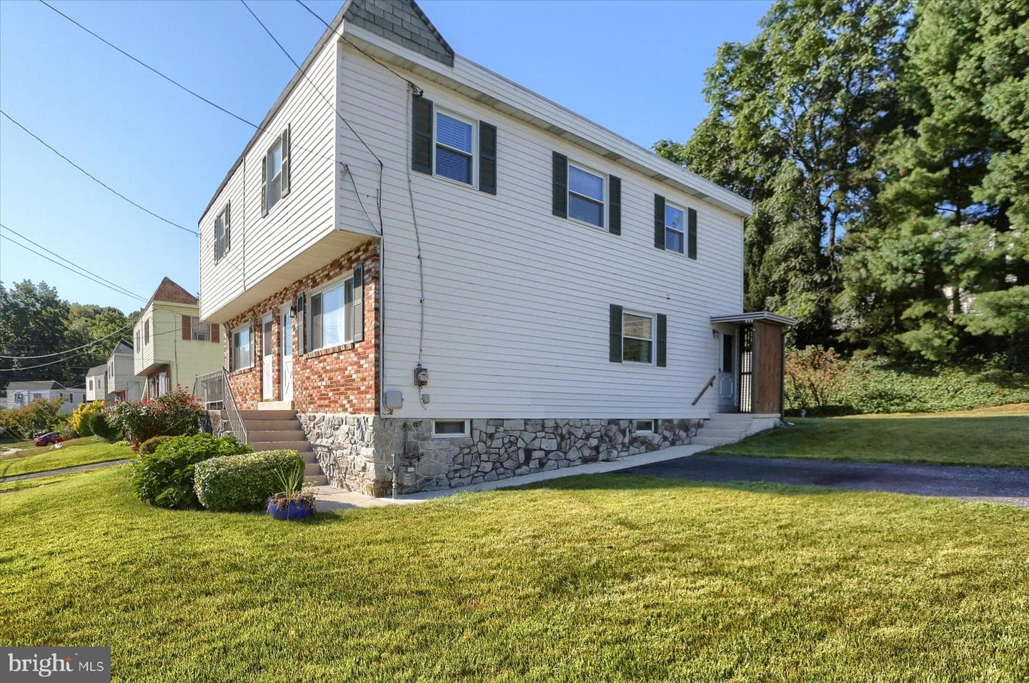 830 Erford Road photo 3