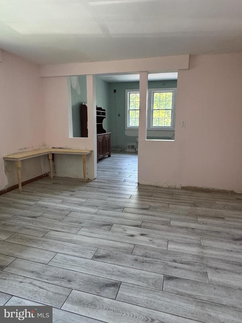 122 Creekside Drive photo 6