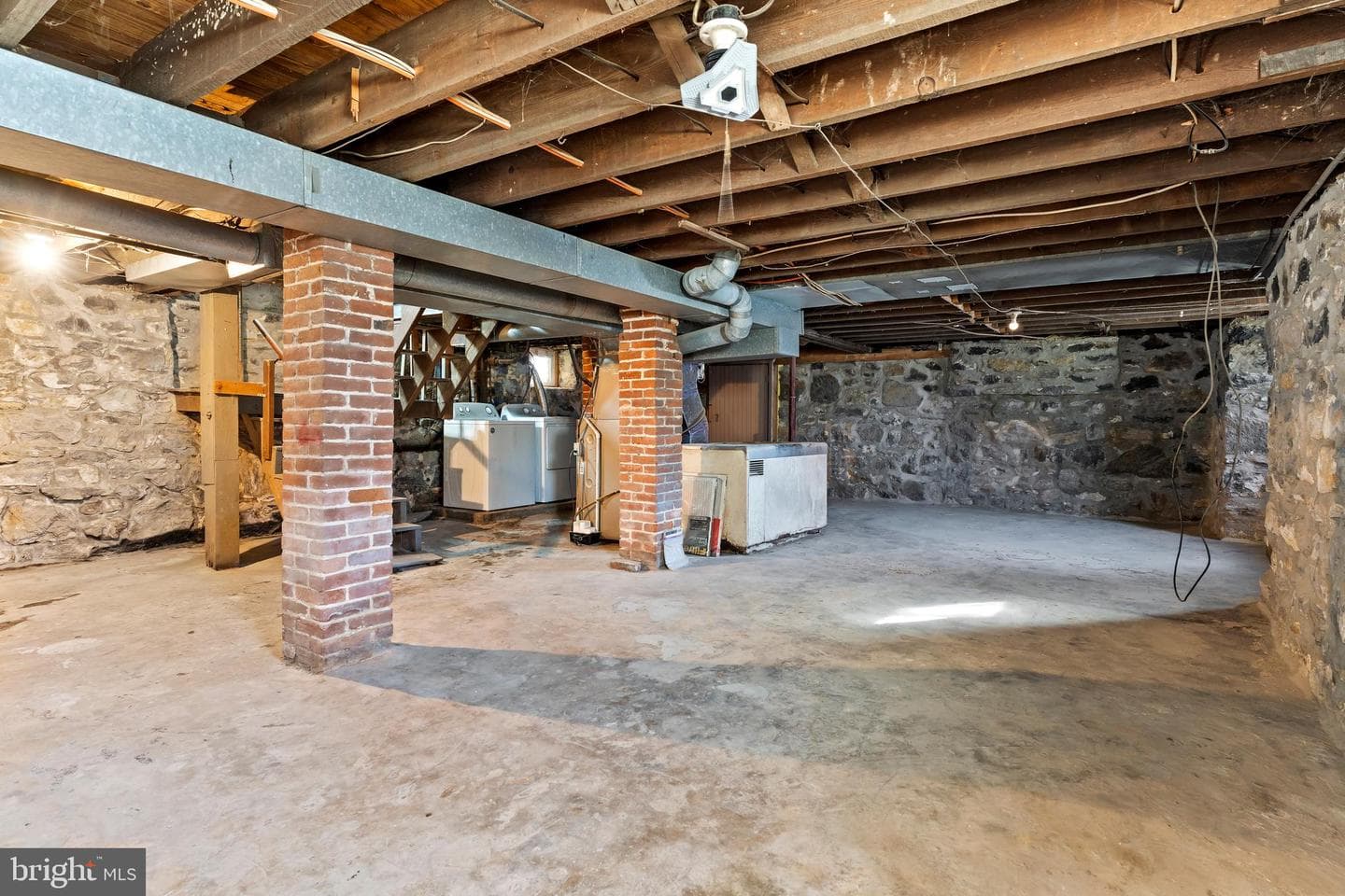 229 Mooreland Avenue photo 36