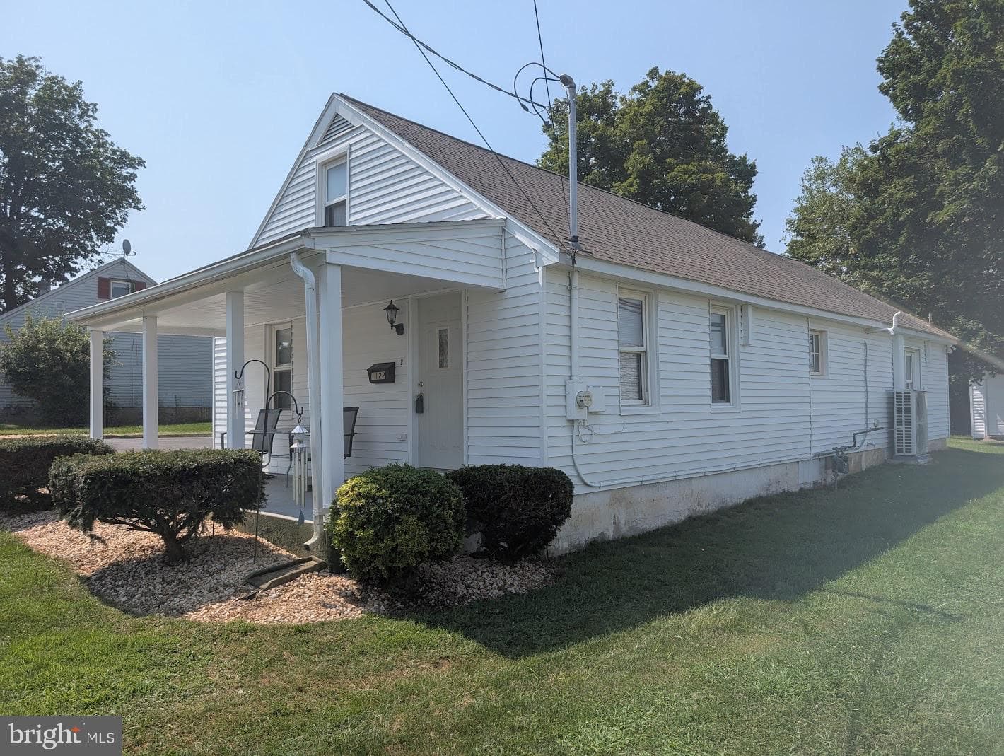 1122 Laurel Avenue photo 2