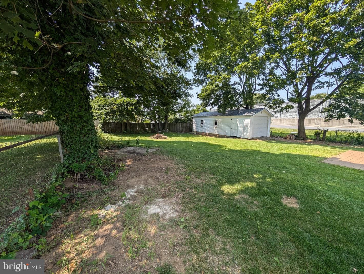1122 Laurel Avenue photo 7