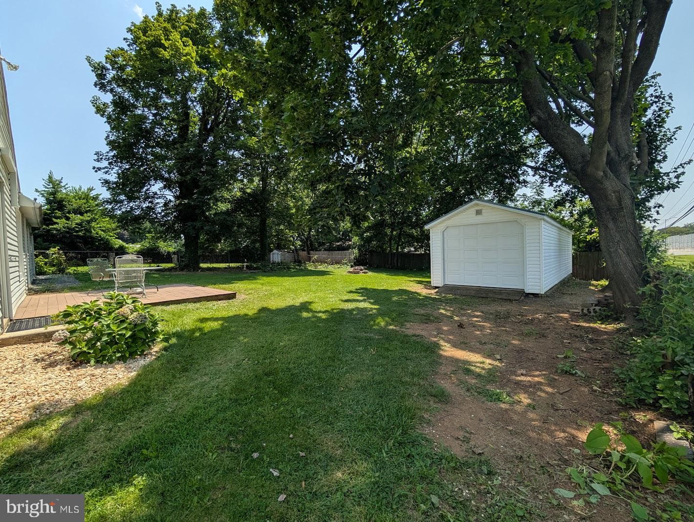 1122 Laurel Avenue photo 9