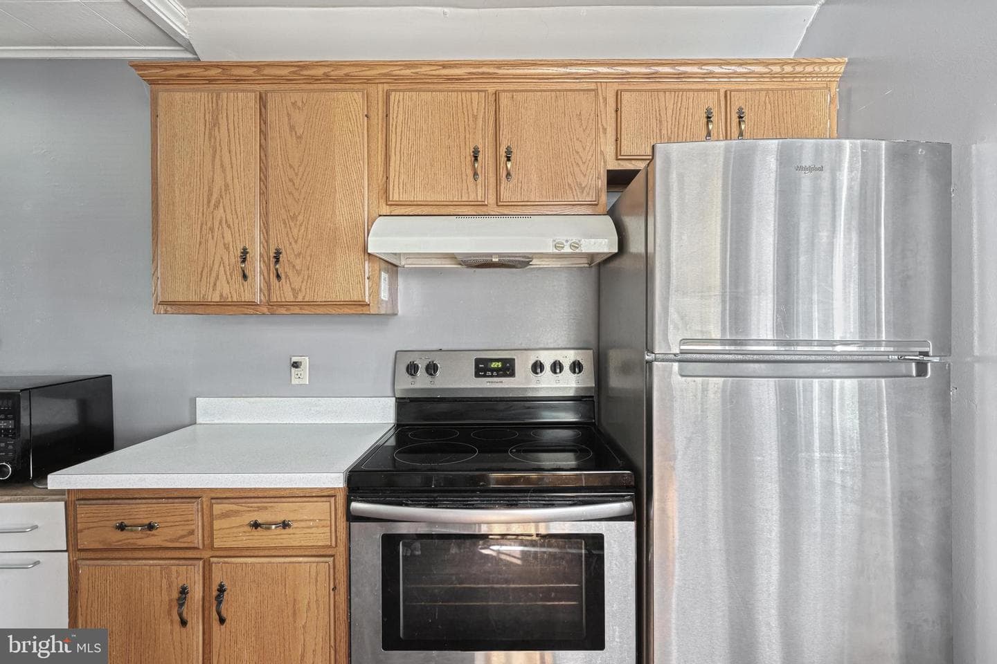 4 E Lisburn Road photo 16