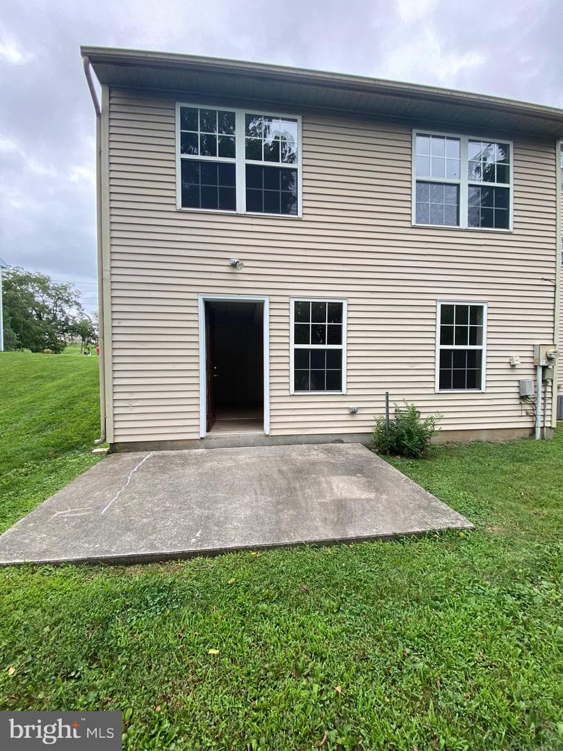 1002 Rebecca Street photo 12
