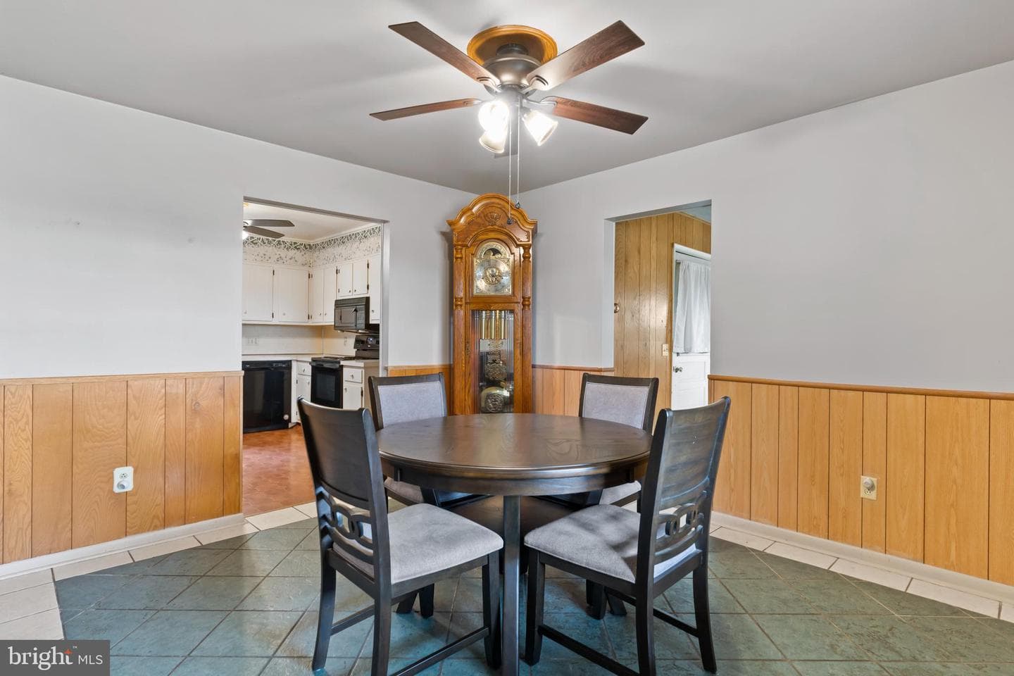 335 Wolfs Bridge Road photo 8