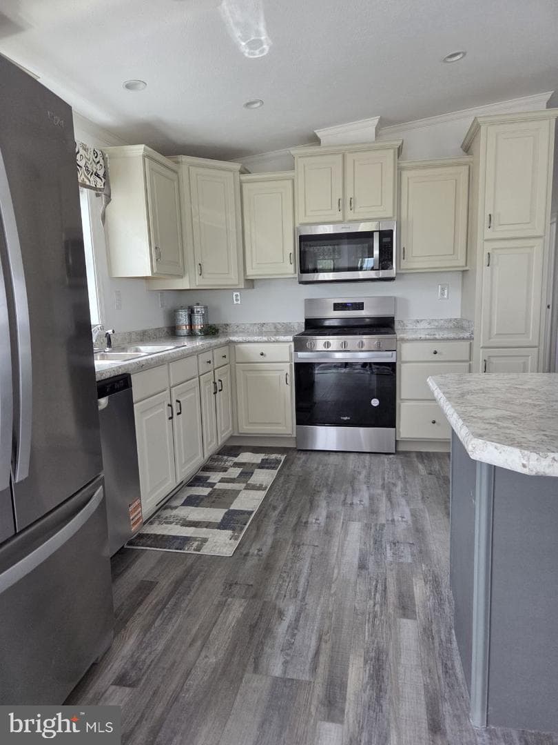 19 Burke Drive photo 5