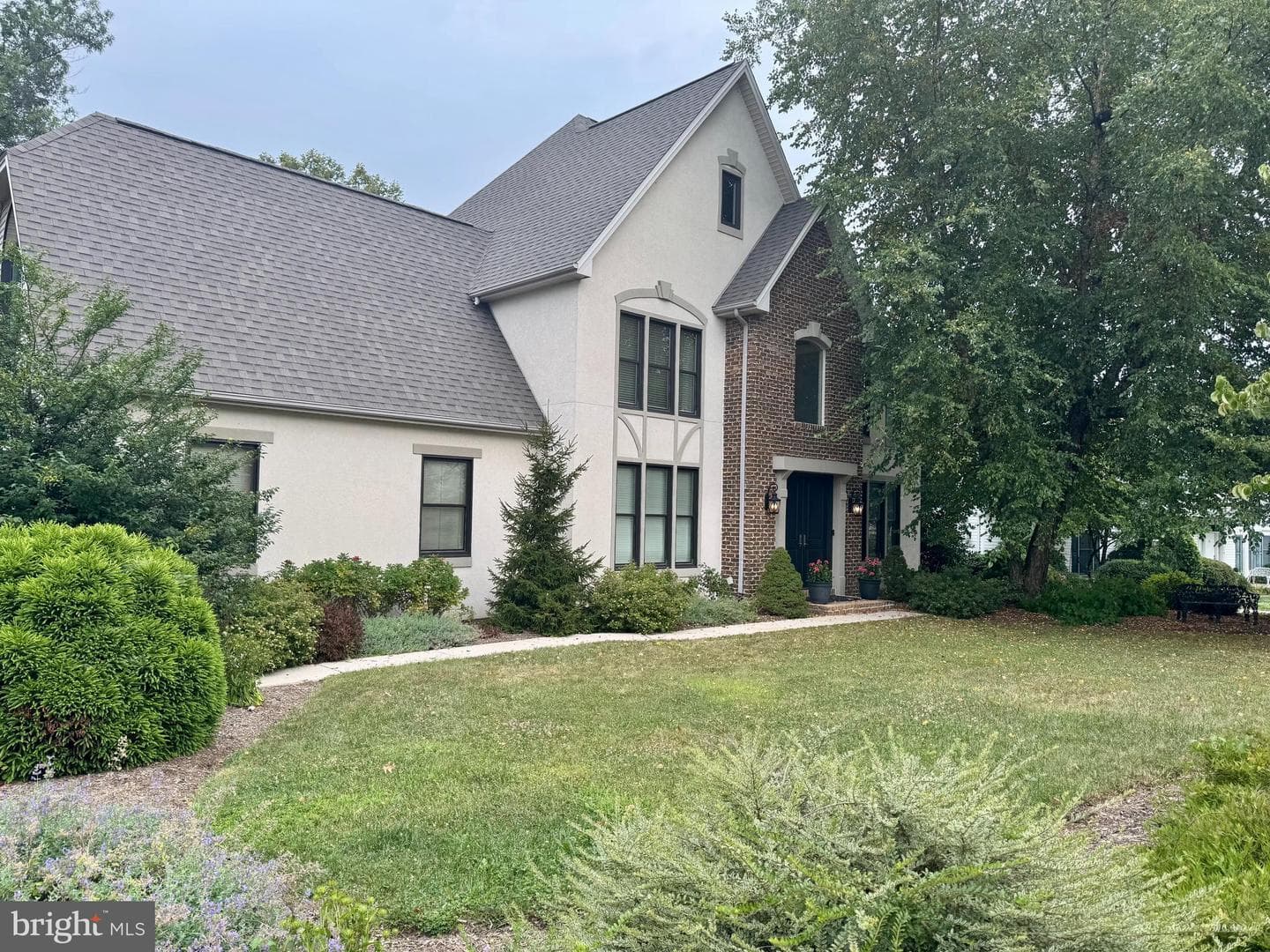 31 Charisma Drive photo 1
