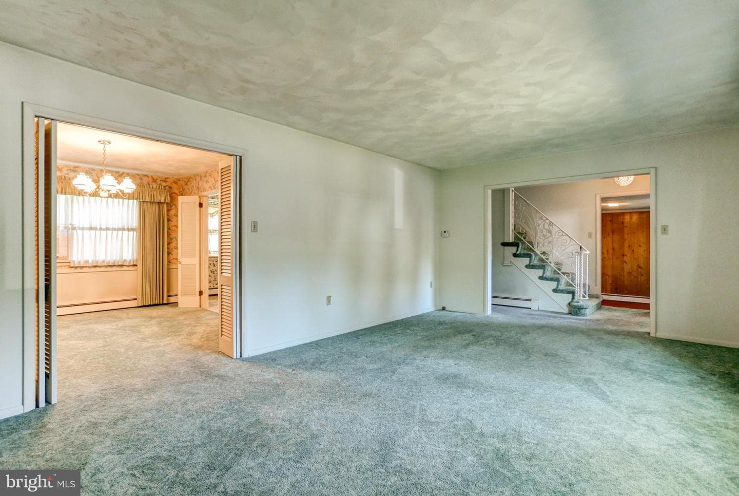 417 Candlewyck Road photo 13