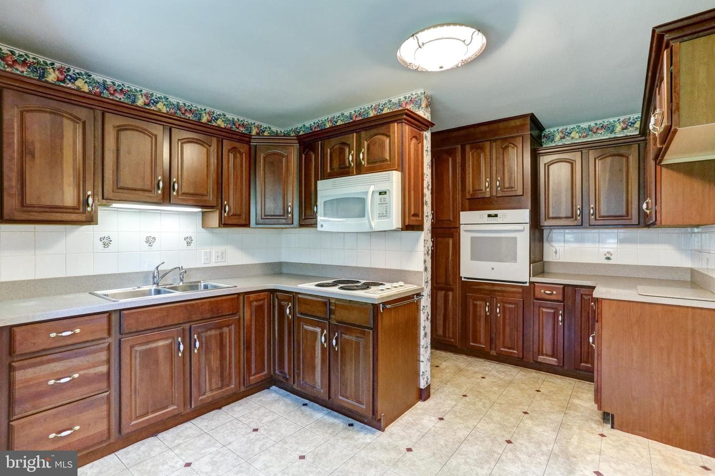 417 Candlewyck Road photo 17