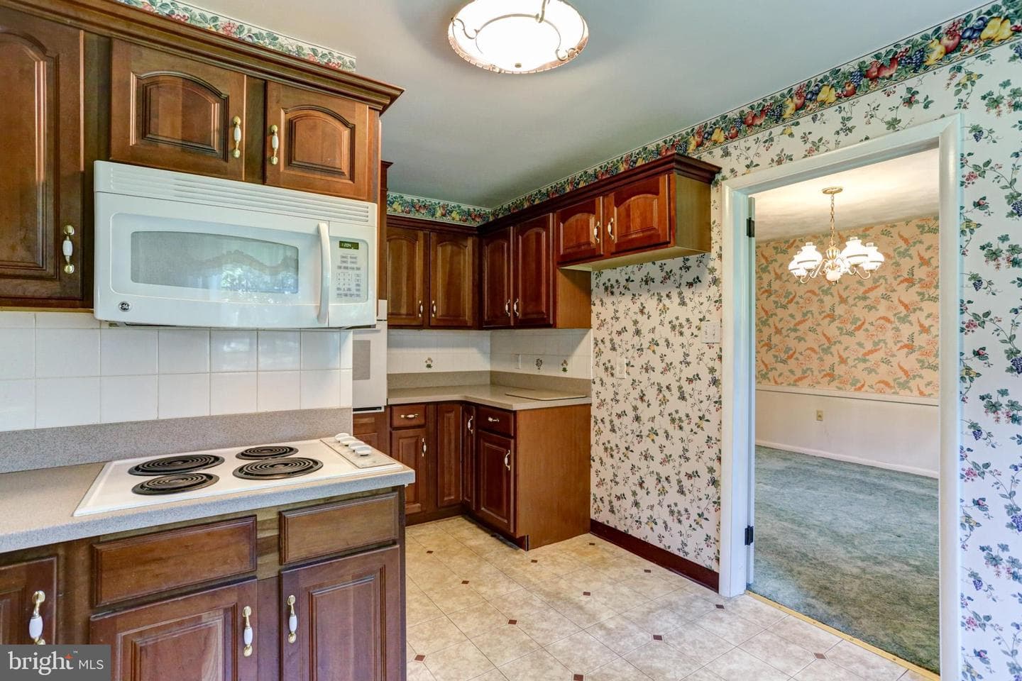 417 Candlewyck Road photo 18